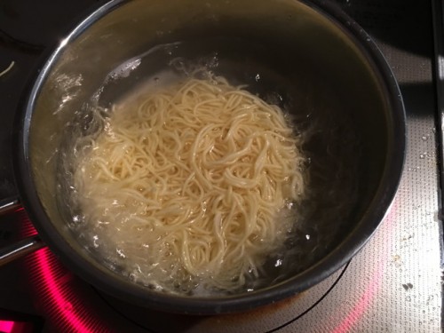ラーメンを煮る