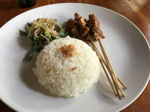 ウブドで昼食