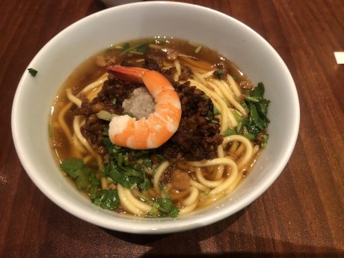 マカオの度小月で牛肉麺