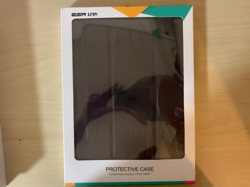 ESR iPad Pro 11用ケース_1