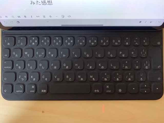 Smart Keyboard Folio日本語キーボード
